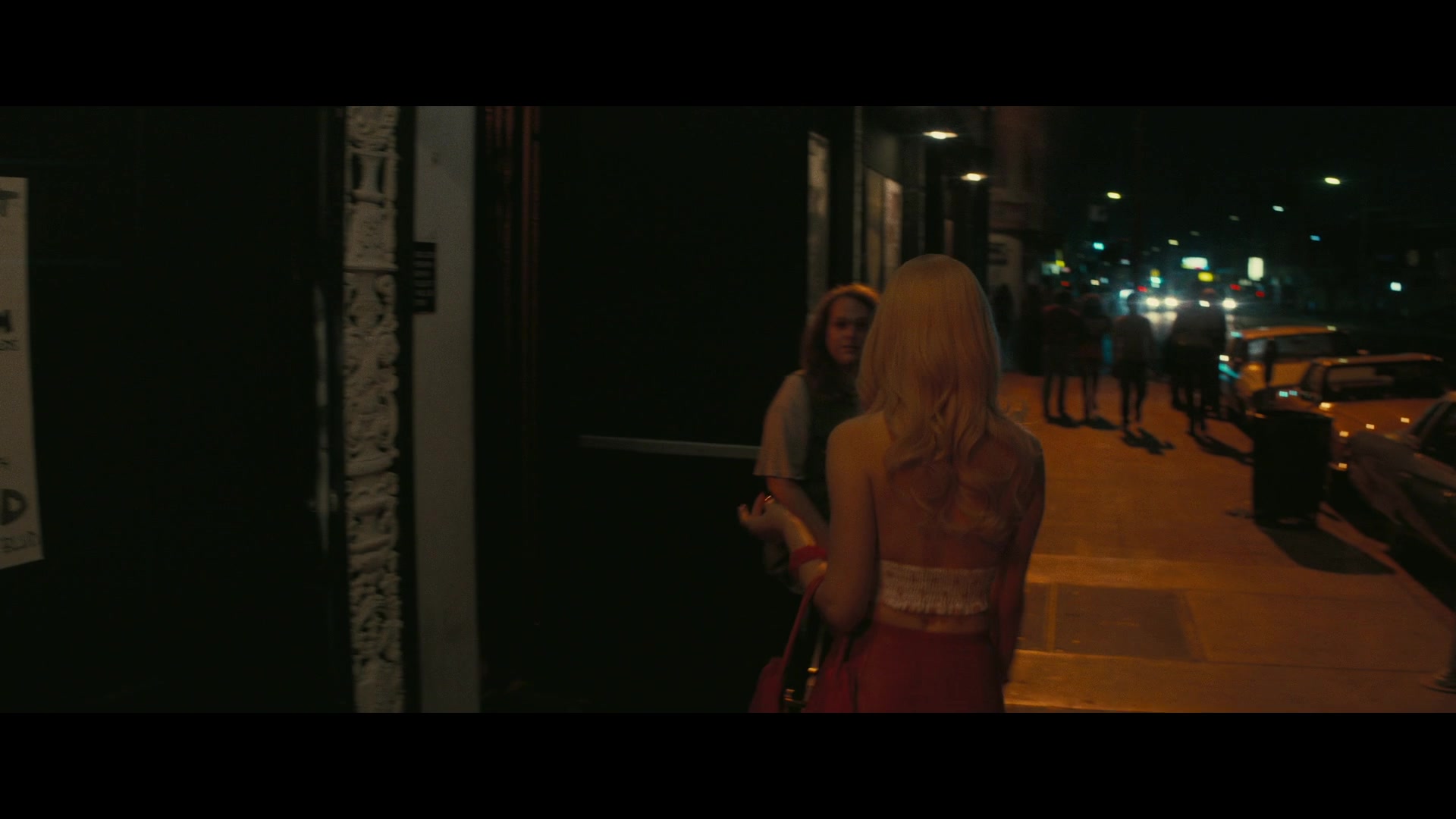Angelyne_S01E01_Dream_Machine_1080p_ERW_000955.jpg