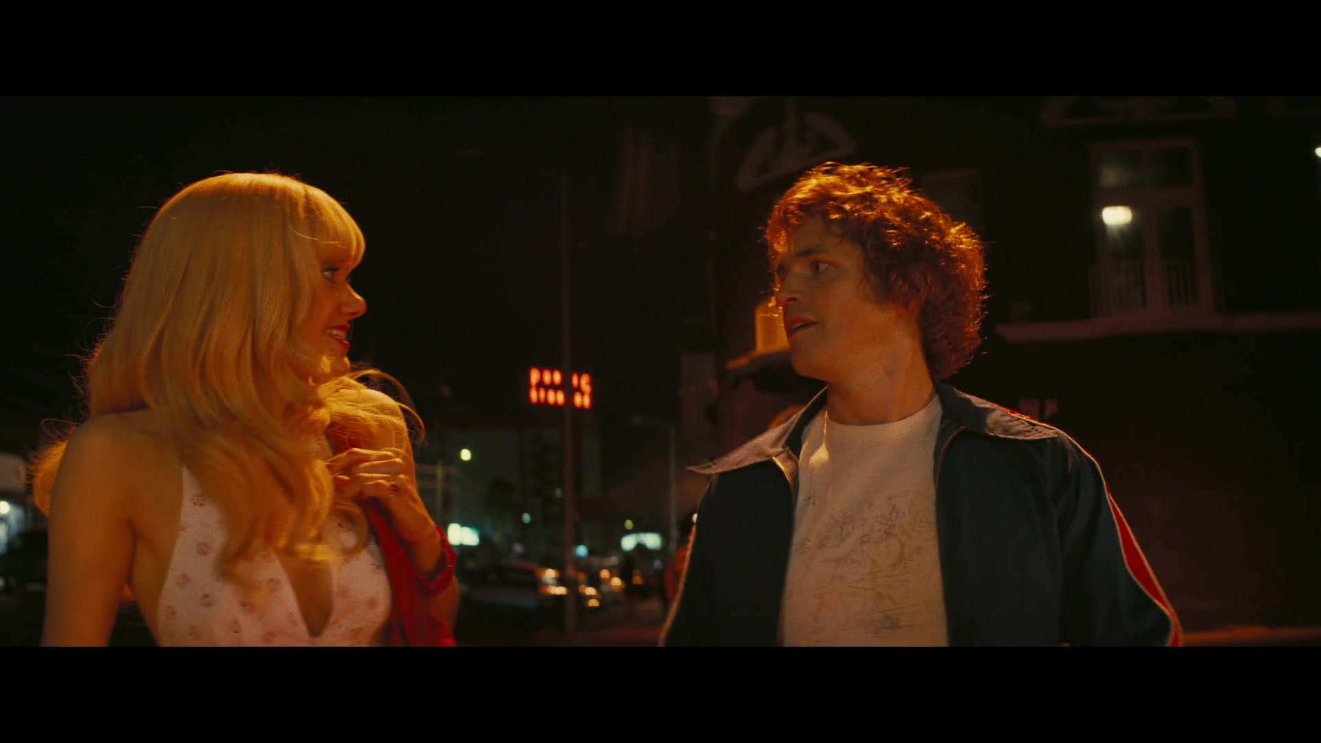Angelyne_S01E01_Dream_Machine_1080p_ERW_001618.jpg