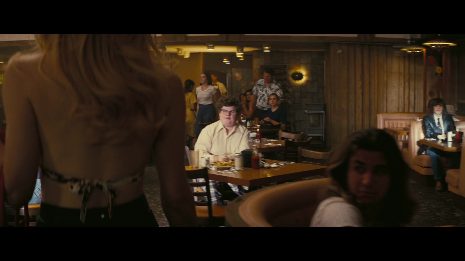 Angelyne_S01E01_Dream_Machine_1080p_ERW_002478.jpg