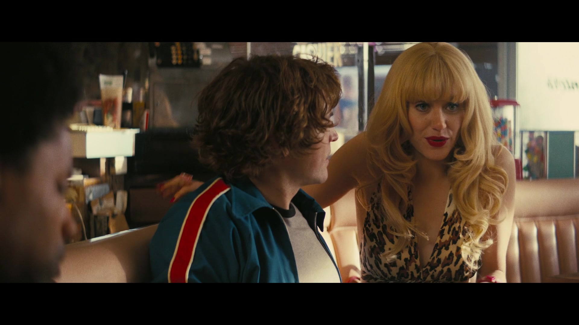 Angelyne_S01E01_Dream_Machine_1080p_ERW_002534.jpg