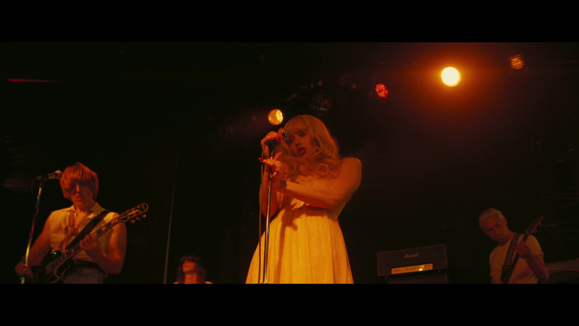 Angelyne_S01E01_Dream_Machine_1080p_ERW_002893.jpg