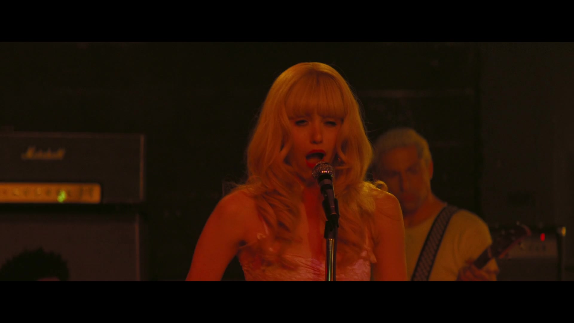 Angelyne_S01E01_Dream_Machine_1080p_ERW_002907.jpg