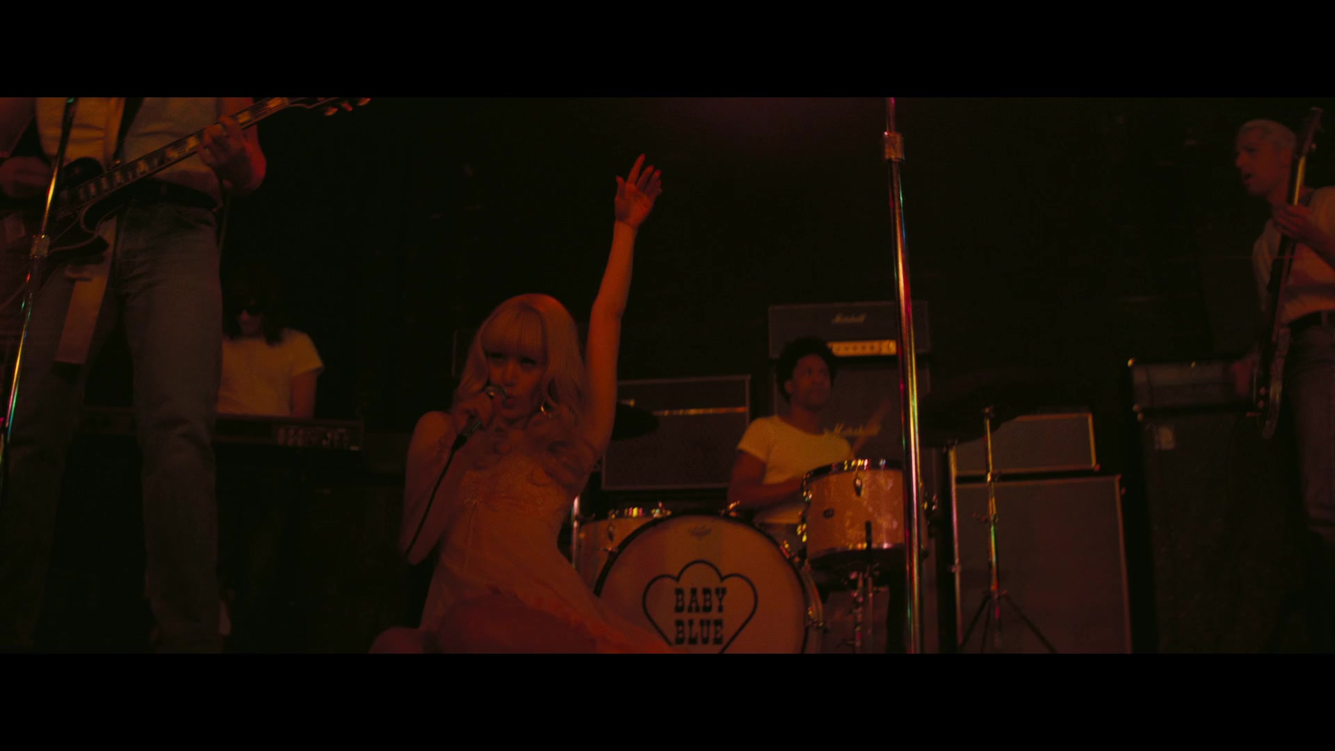 Angelyne_S01E01_Dream_Machine_1080p_ERW_002978.jpg