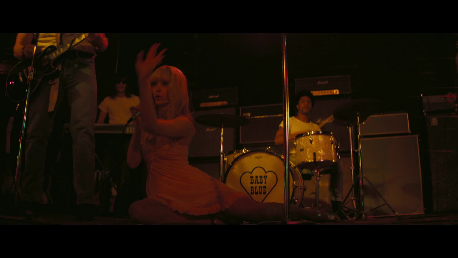 Angelyne_S01E01_Dream_Machine_1080p_ERW_002980.jpg