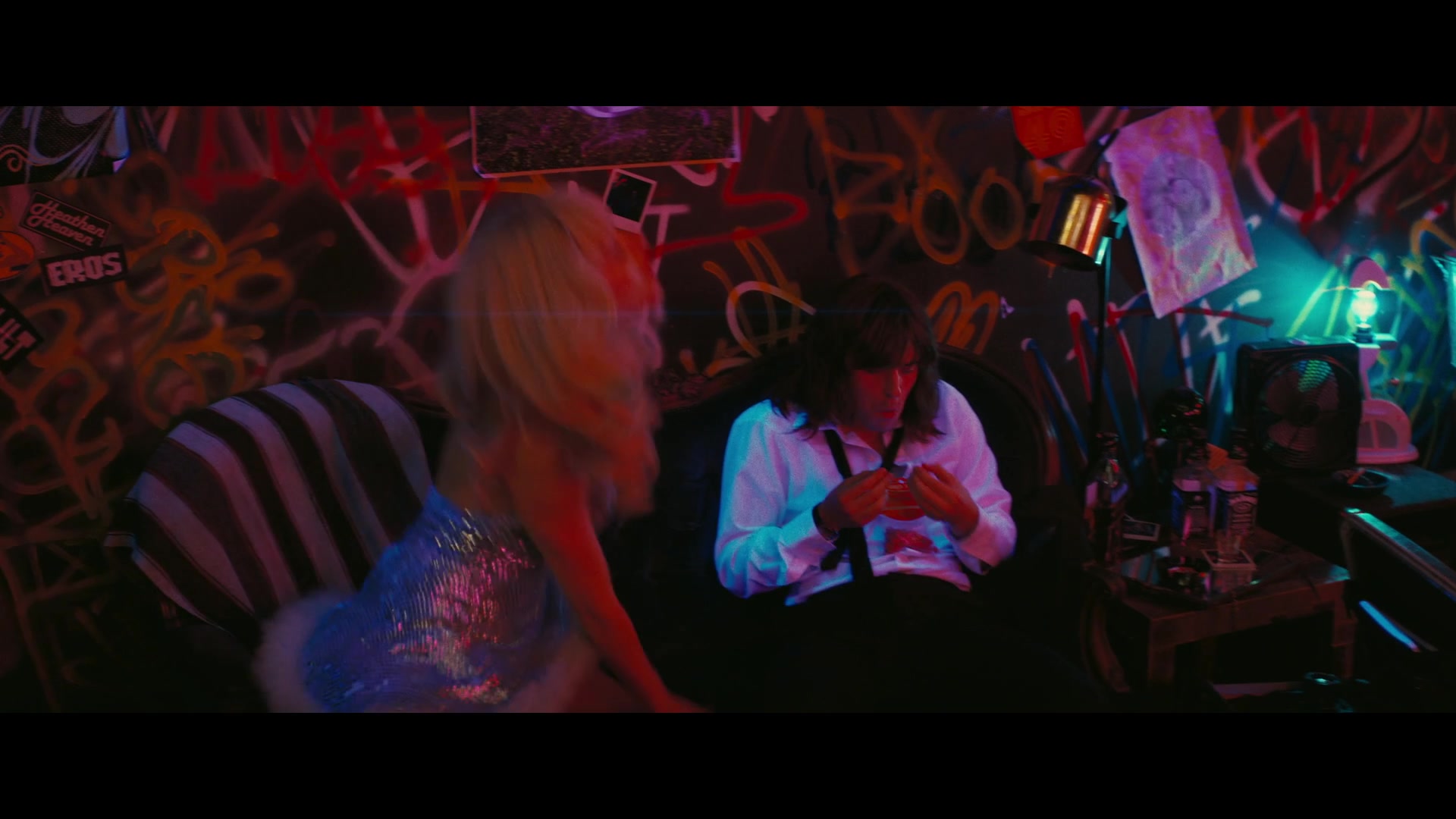 Angelyne_S01E01_Dream_Machine_1080p_ERW_003933.jpg