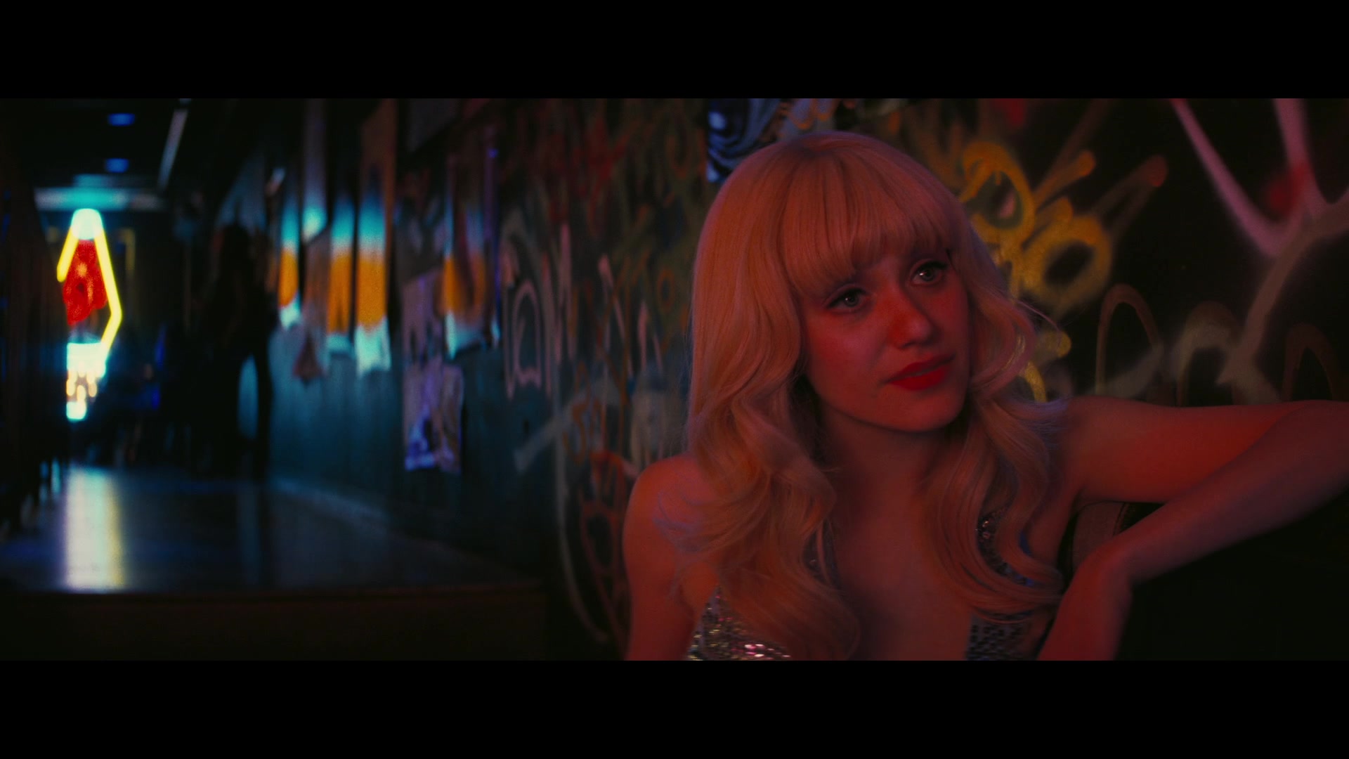 Angelyne_S01E01_Dream_Machine_1080p_ERW_003978.jpg
