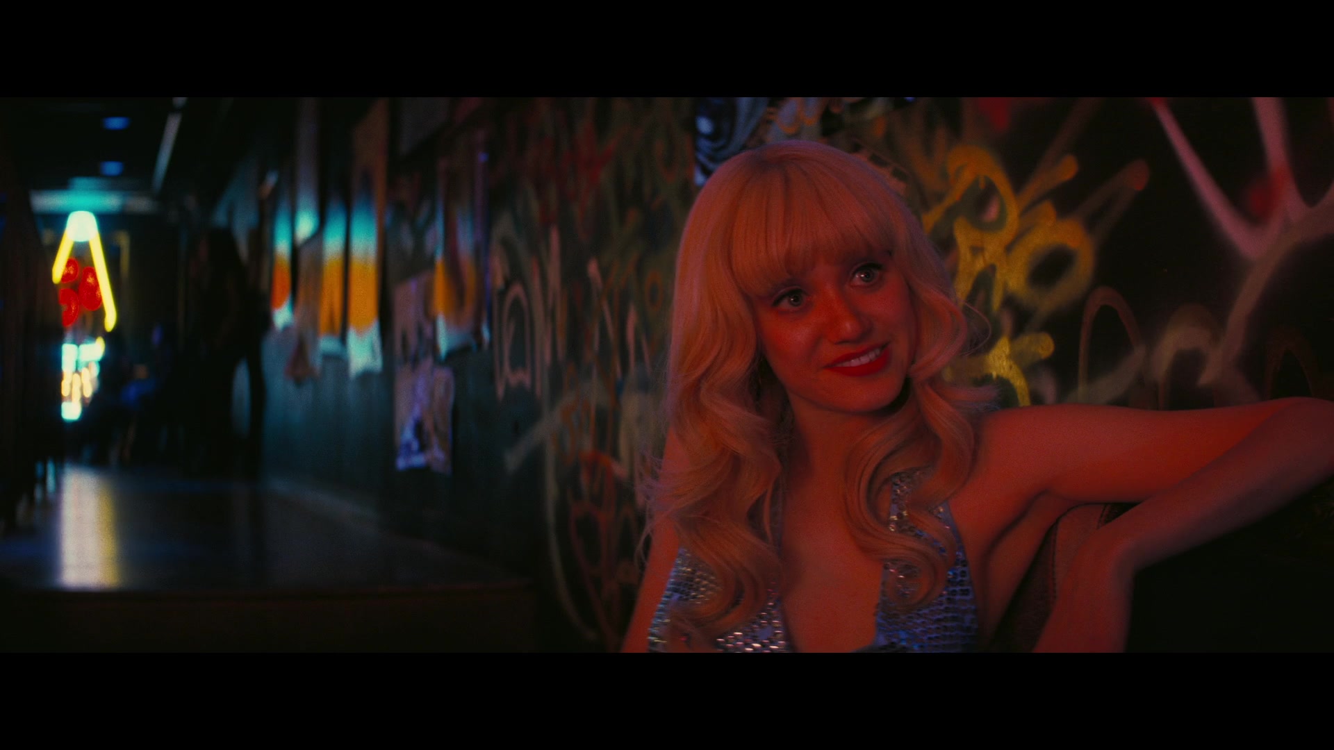 Angelyne_S01E01_Dream_Machine_1080p_ERW_004000.jpg