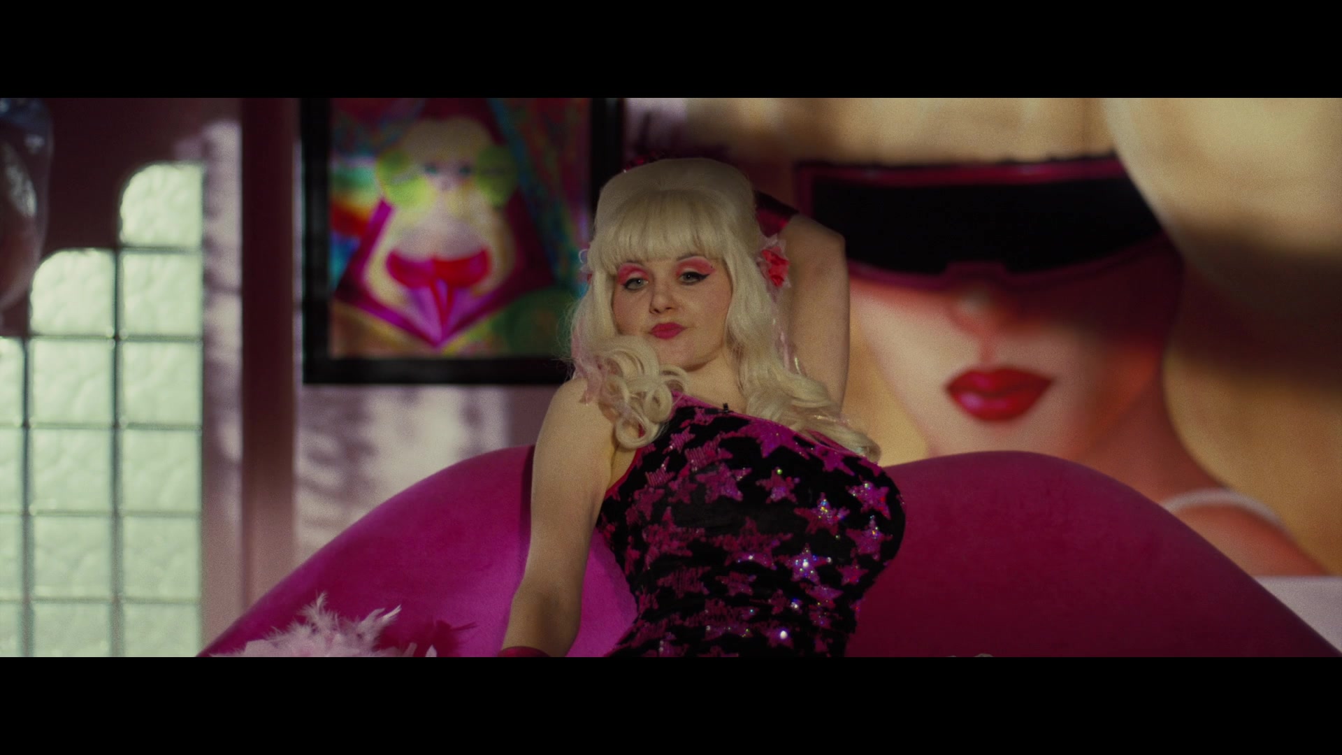 Angelyne_S01E01_Dream_Machine_1080p_ERW_004459.jpg
