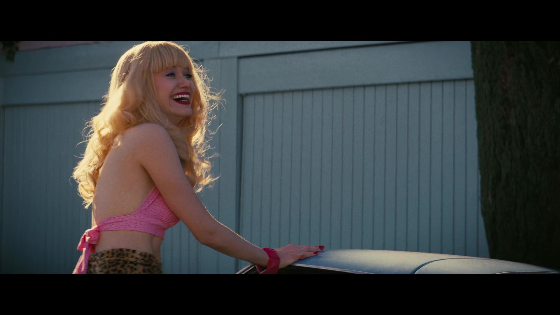 Angelyne_S01E01_Dream_Machine_1080p_ERW_004653.jpg