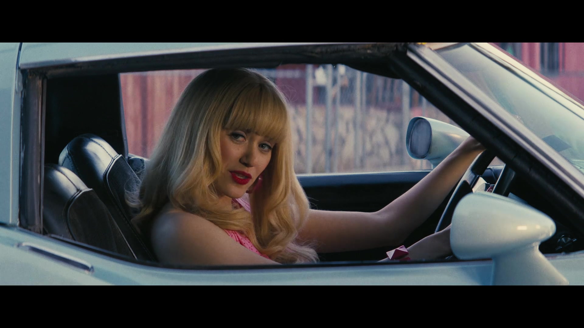 Angelyne_S01E01_Dream_Machine_1080p_ERW_004833.jpg