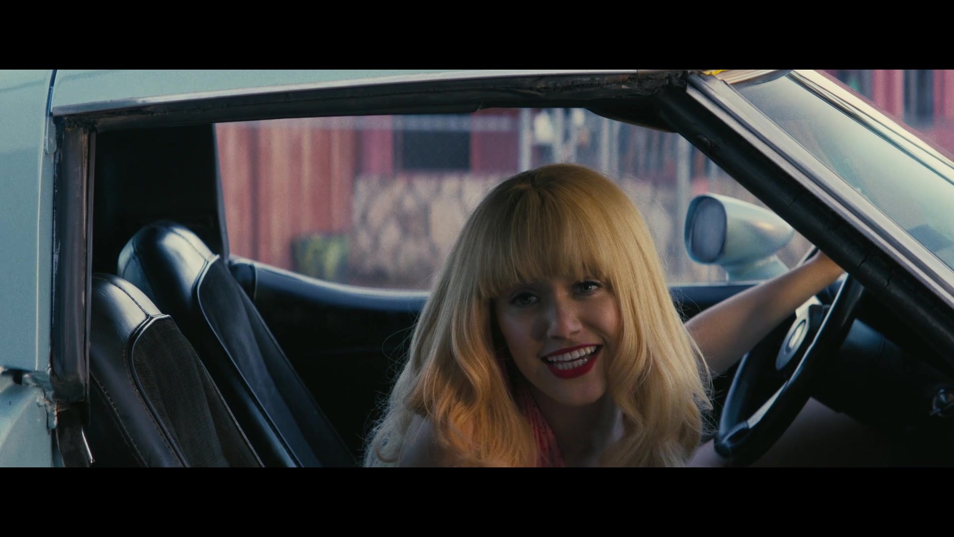 Angelyne_S01E01_Dream_Machine_1080p_ERW_004849.jpg