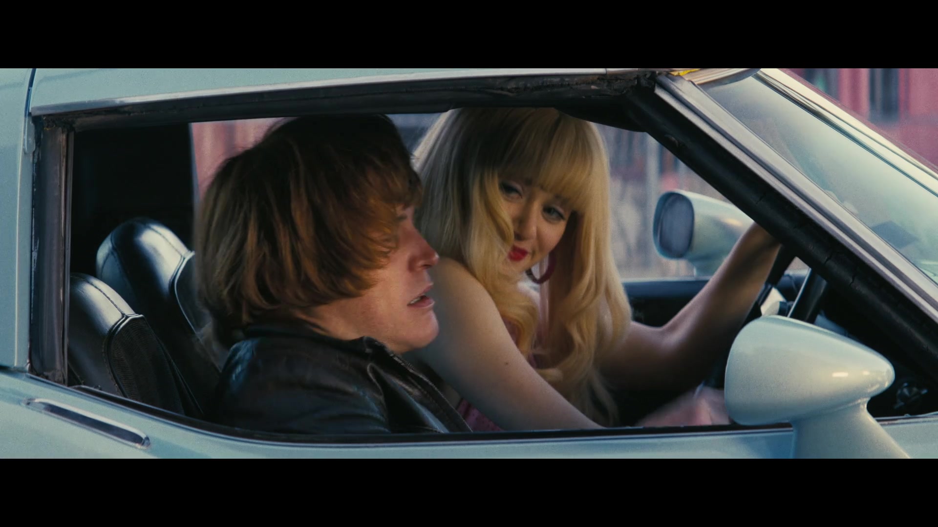 Angelyne_S01E01_Dream_Machine_1080p_ERW_004877.jpg