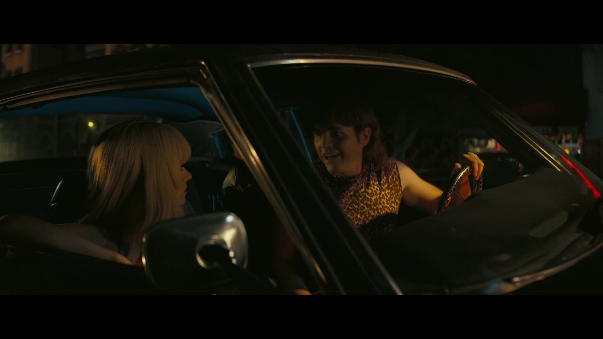 Angelyne_S01E01_Dream_Machine_1080p_ERW_005398.jpg
