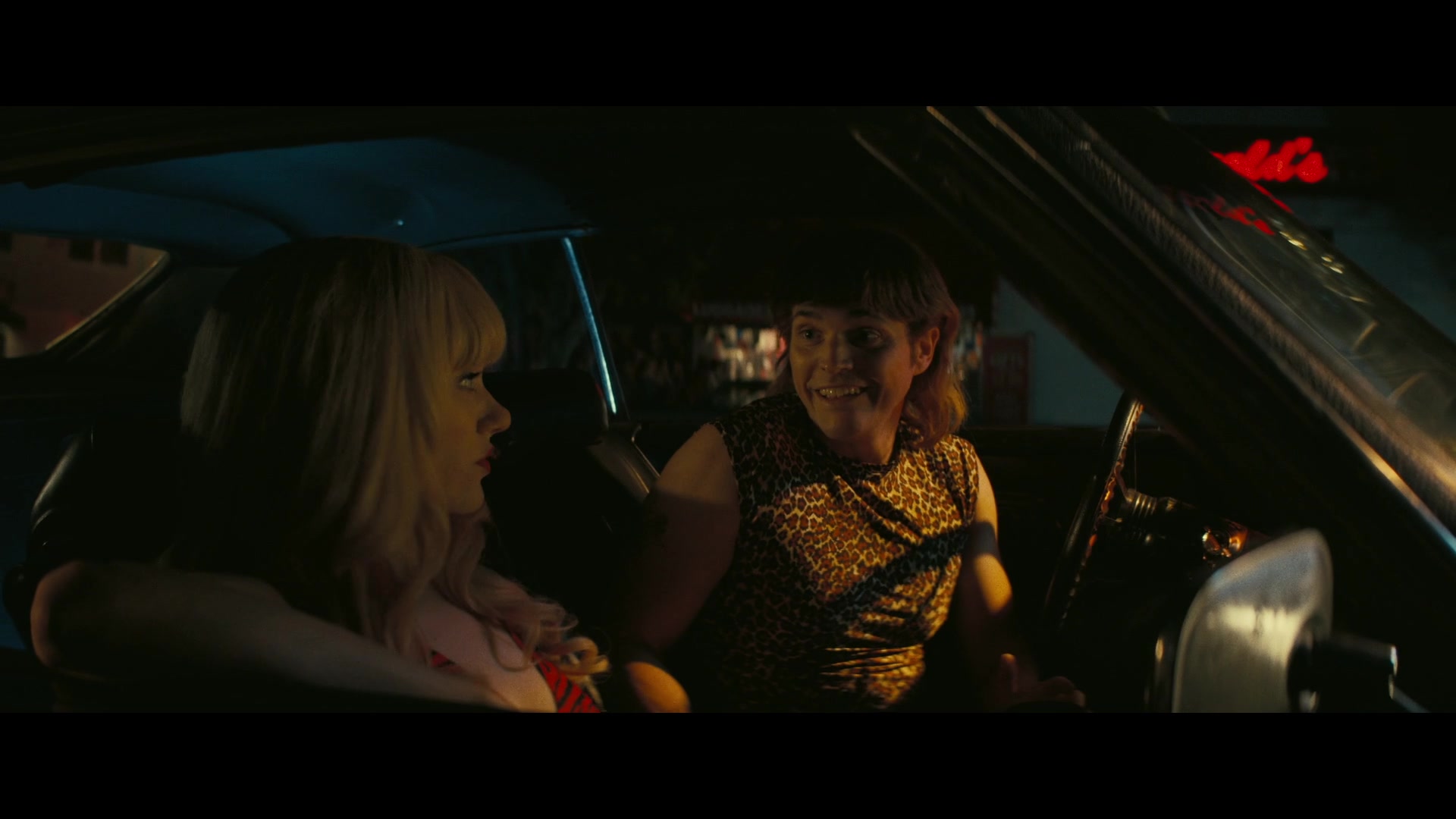 Angelyne_S01E01_Dream_Machine_1080p_ERW_005410.jpg