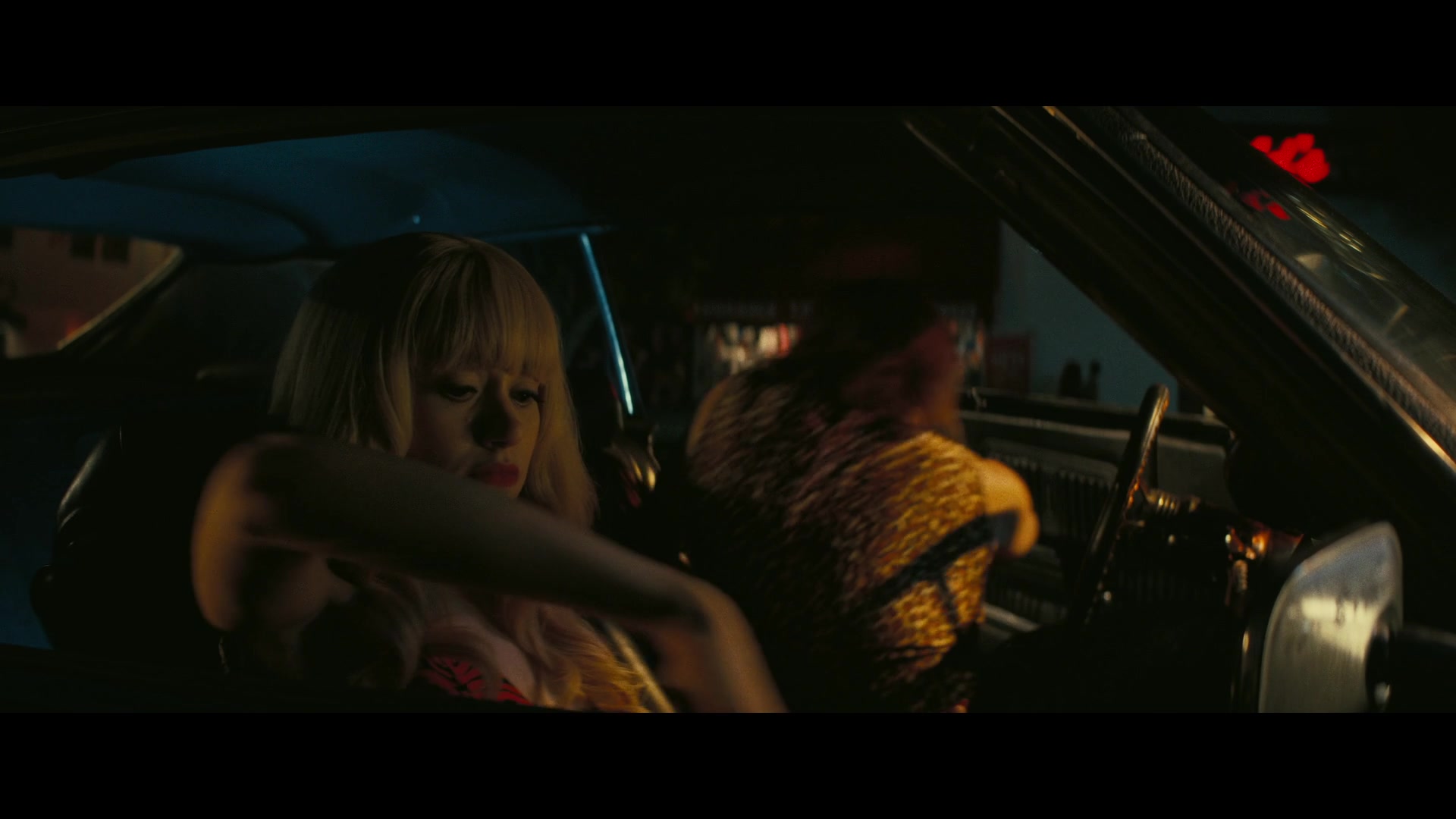 Angelyne_S01E01_Dream_Machine_1080p_ERW_005434.jpg