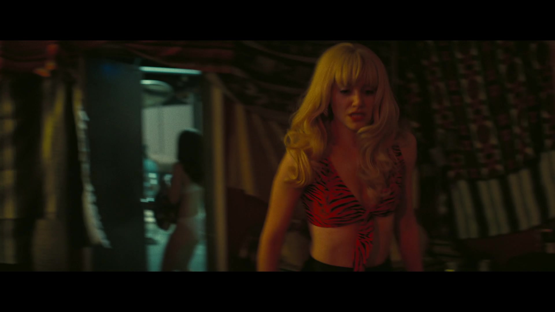 Angelyne_S01E01_Dream_Machine_1080p_ERW_005822.jpg