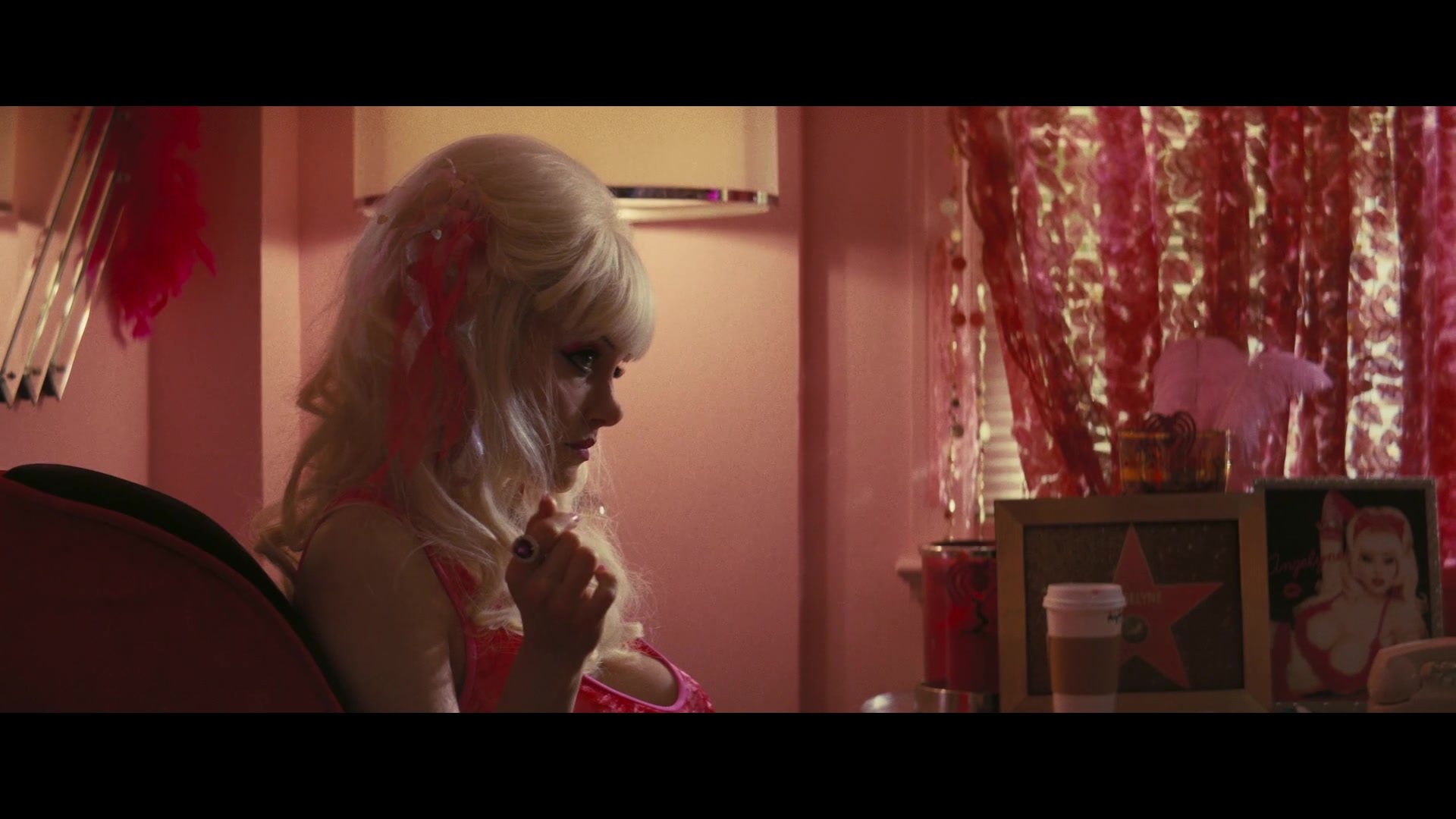 Angelyne_S01E01_Dream_Machine_1080p_ERW_006898.jpg