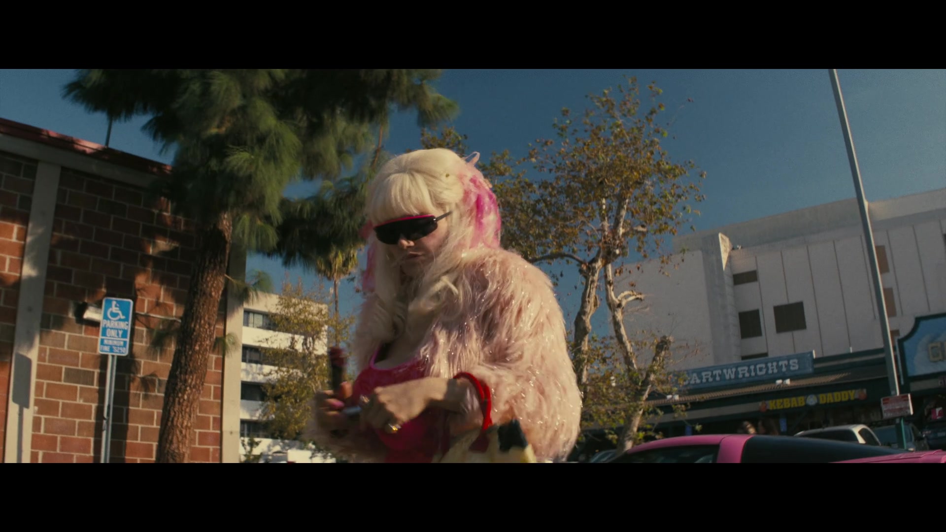 Angelyne_S01E02_Gods_and_Fairies_1080p_ERW_000089.jpg