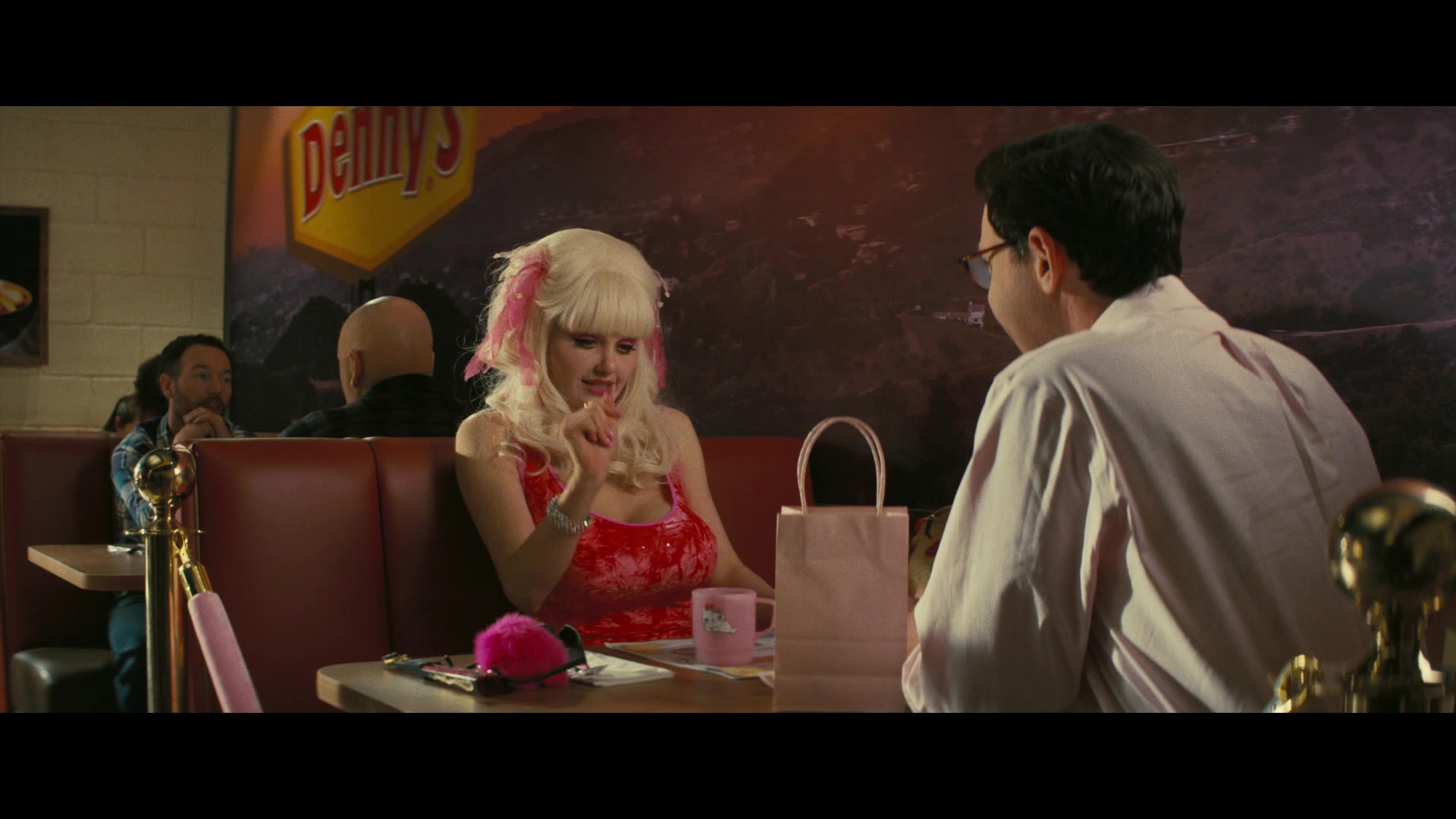 Angelyne_S01E02_Gods_and_Fairies_1080p_ERW_000193.jpg