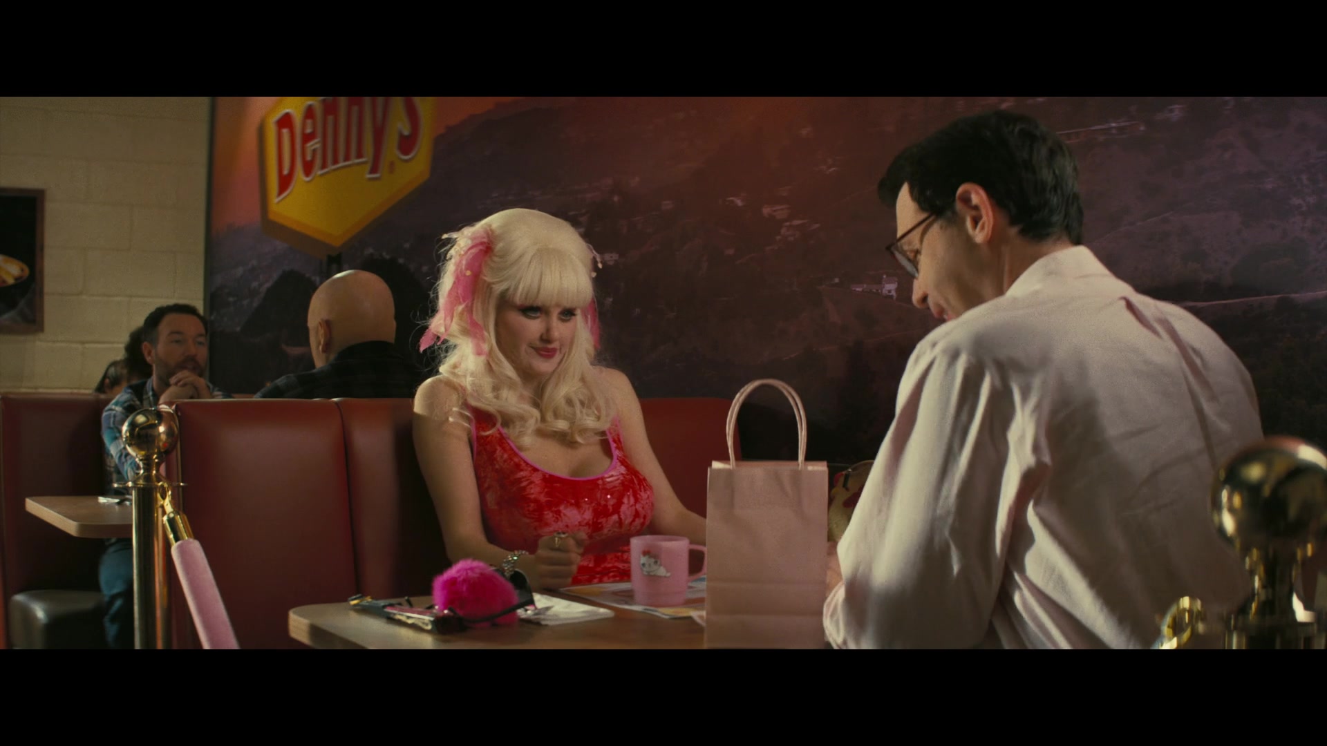 Angelyne_S01E02_Gods_and_Fairies_1080p_ERW_000195.jpg