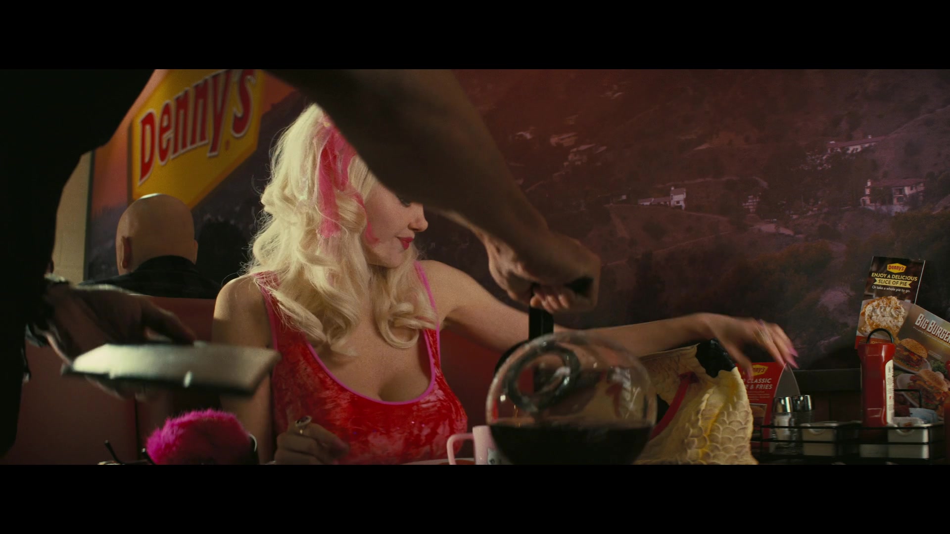 Angelyne_S01E02_Gods_and_Fairies_1080p_ERW_000240.jpg