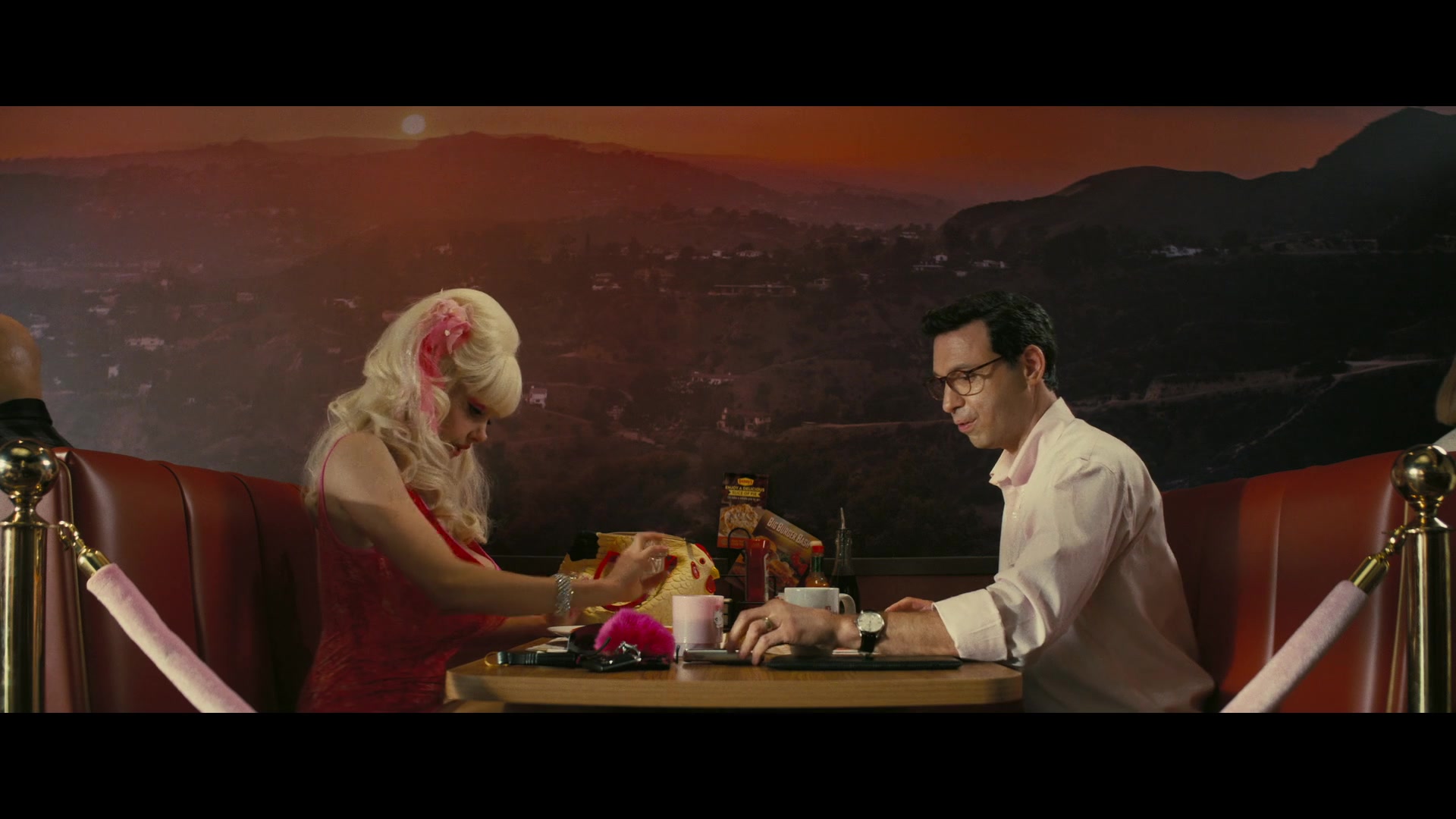 Angelyne_S01E02_Gods_and_Fairies_1080p_ERW_000258.jpg