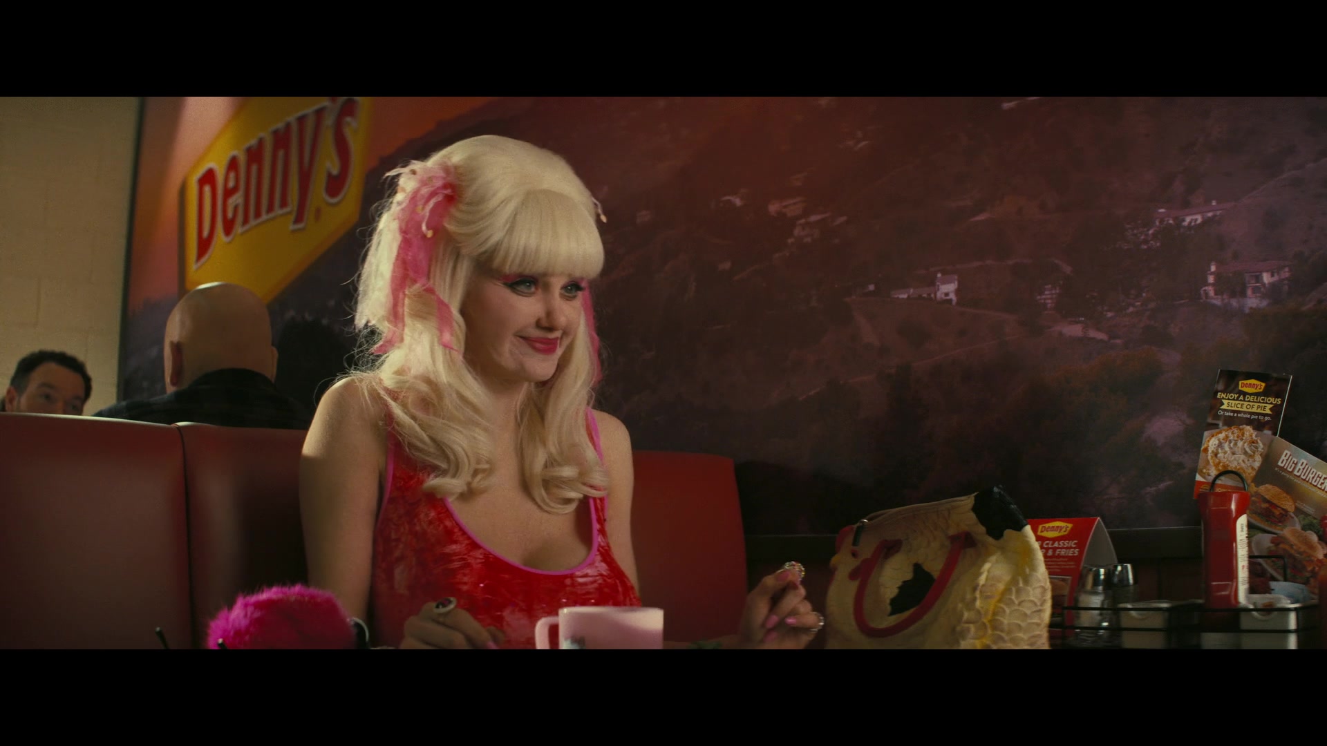 Angelyne_S01E02_Gods_and_Fairies_1080p_ERW_000356.jpg