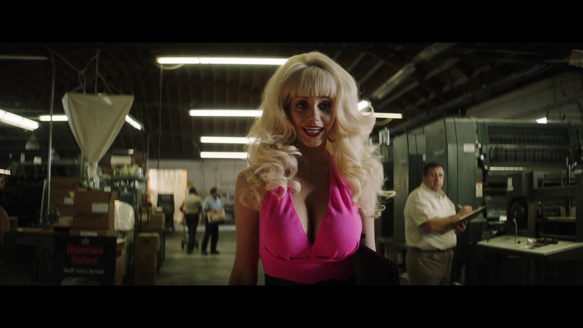 Angelyne_S01E02_Gods_and_Fairies_1080p_ERW_000881.jpg