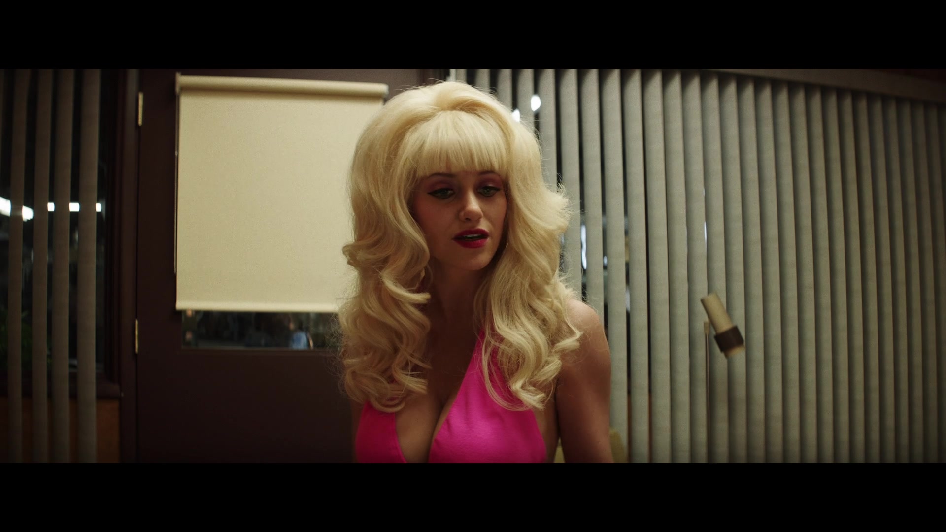 Angelyne_S01E02_Gods_and_Fairies_1080p_ERW_001341.jpg