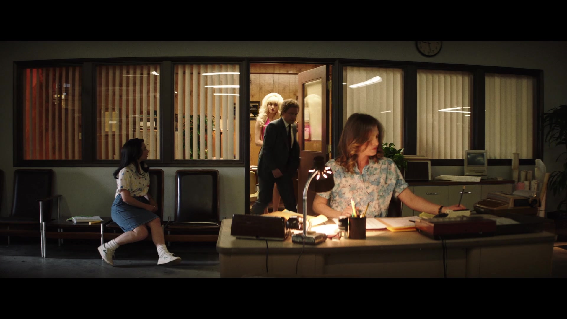 Angelyne_S01E02_Gods_and_Fairies_1080p_ERW_001384.jpg