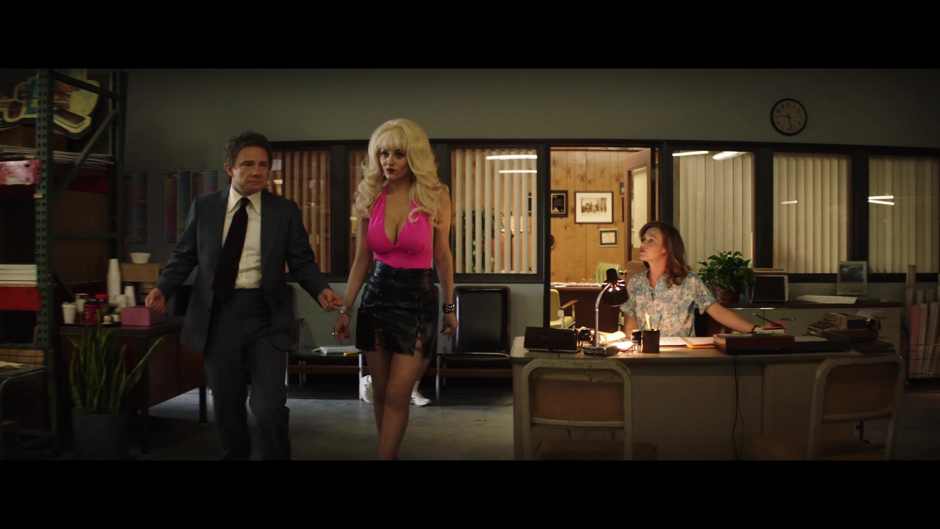 Angelyne_S01E02_Gods_and_Fairies_1080p_ERW_001393.jpg