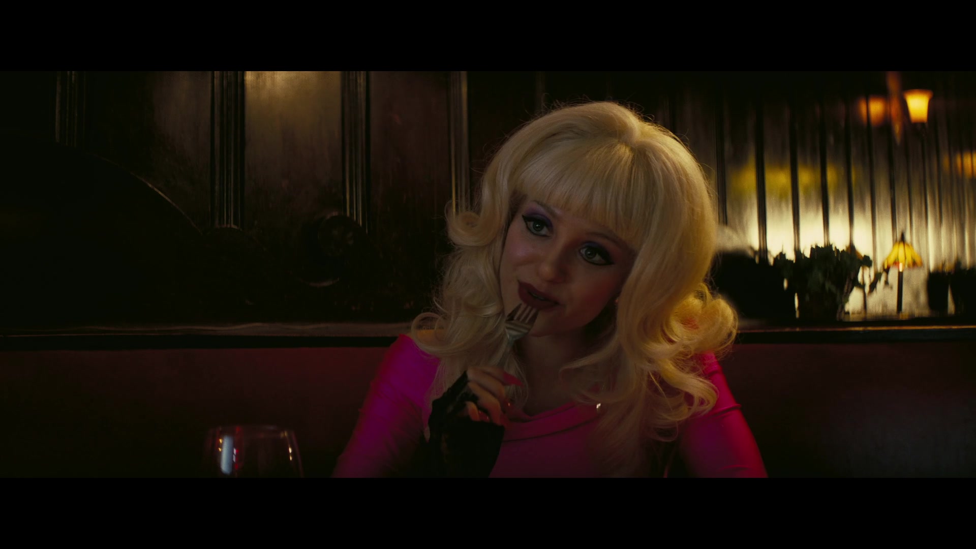 Angelyne_S01E02_Gods_and_Fairies_1080p_ERW_001731.jpg