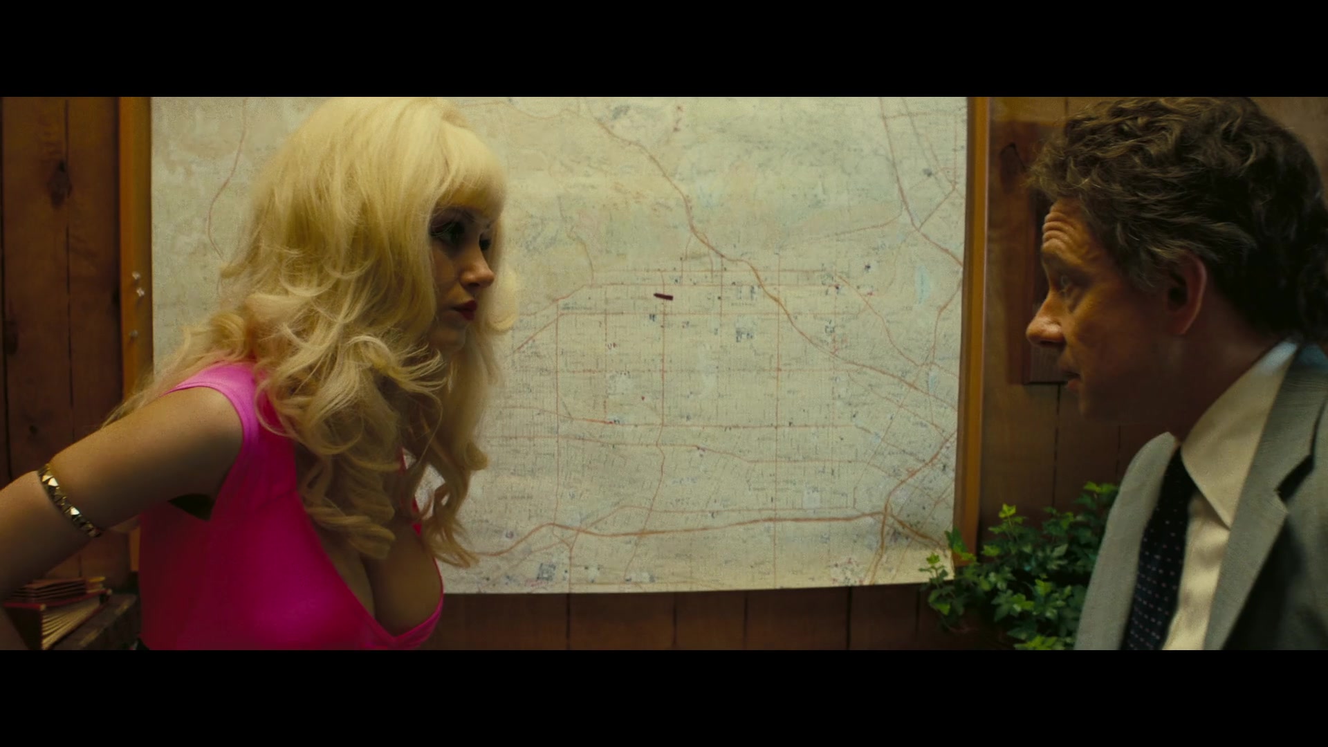 Angelyne_S01E02_Gods_and_Fairies_1080p_ERW_002046.jpg
