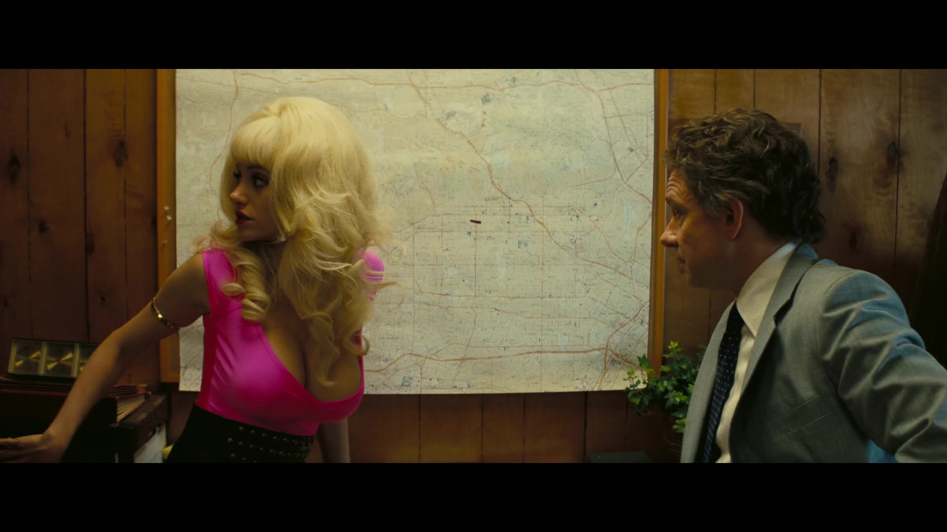 Angelyne_S01E02_Gods_and_Fairies_1080p_ERW_002049.jpg