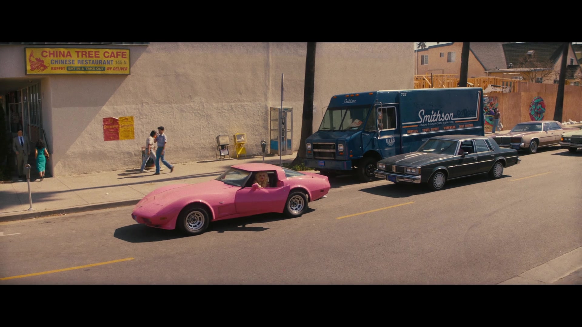Angelyne_S01E02_Gods_and_Fairies_1080p_ERW_002161.jpg