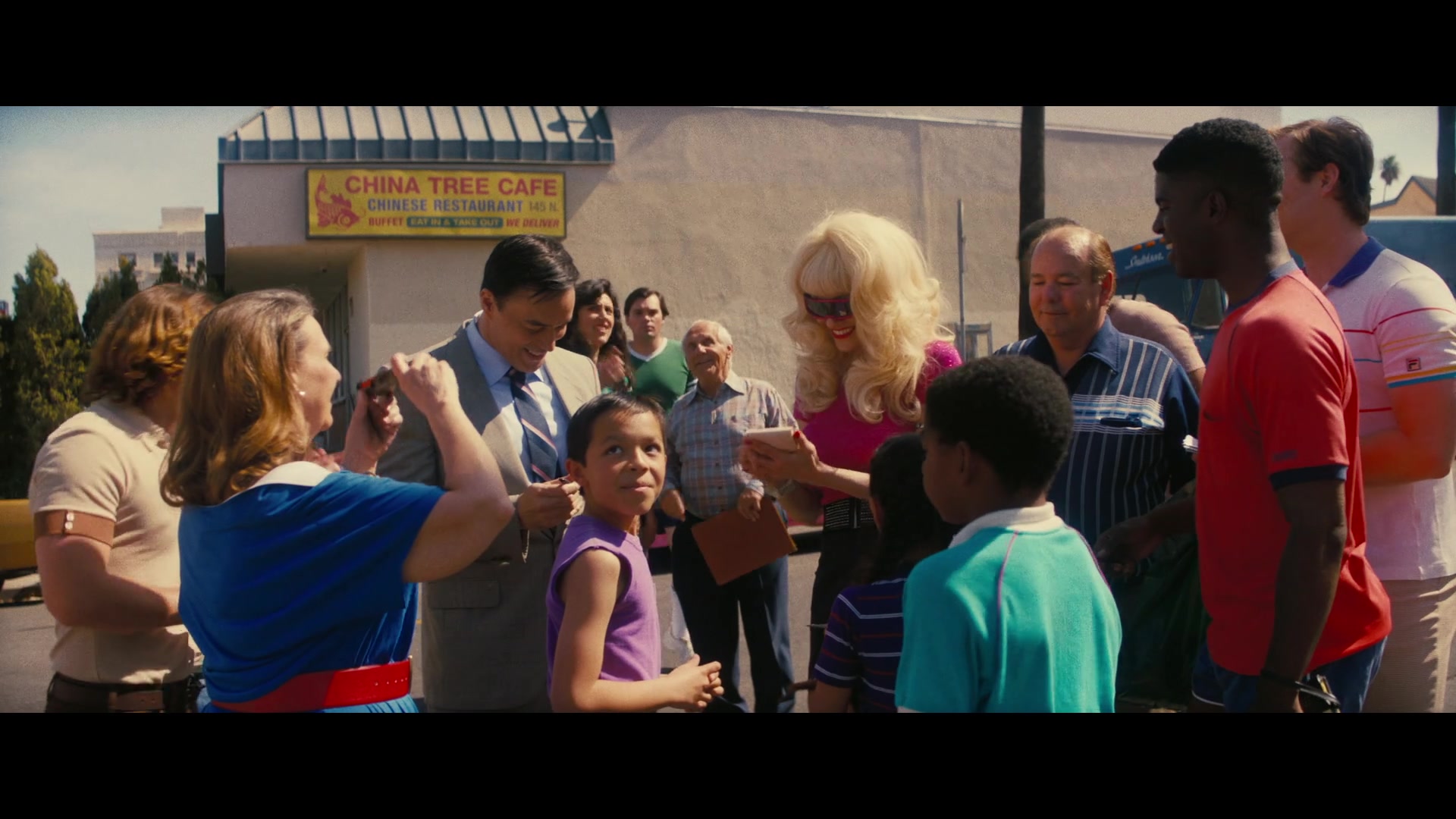 Angelyne_S01E02_Gods_and_Fairies_1080p_ERW_002252.jpg Angelyne_S01E02_Gods_and_Fairies_1080p_ERW_002252.jpg
