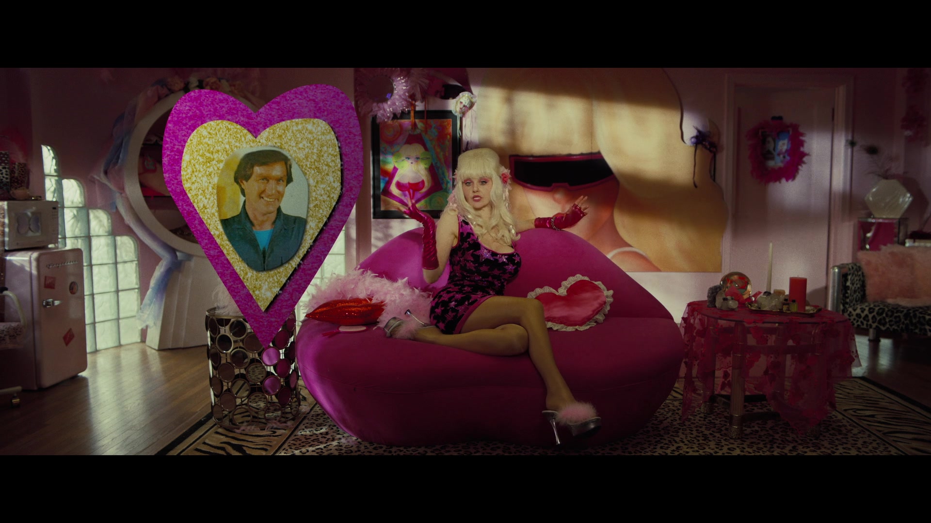 Angelyne_S01E02_Gods_and_Fairies_1080p_ERW_002707.jpg