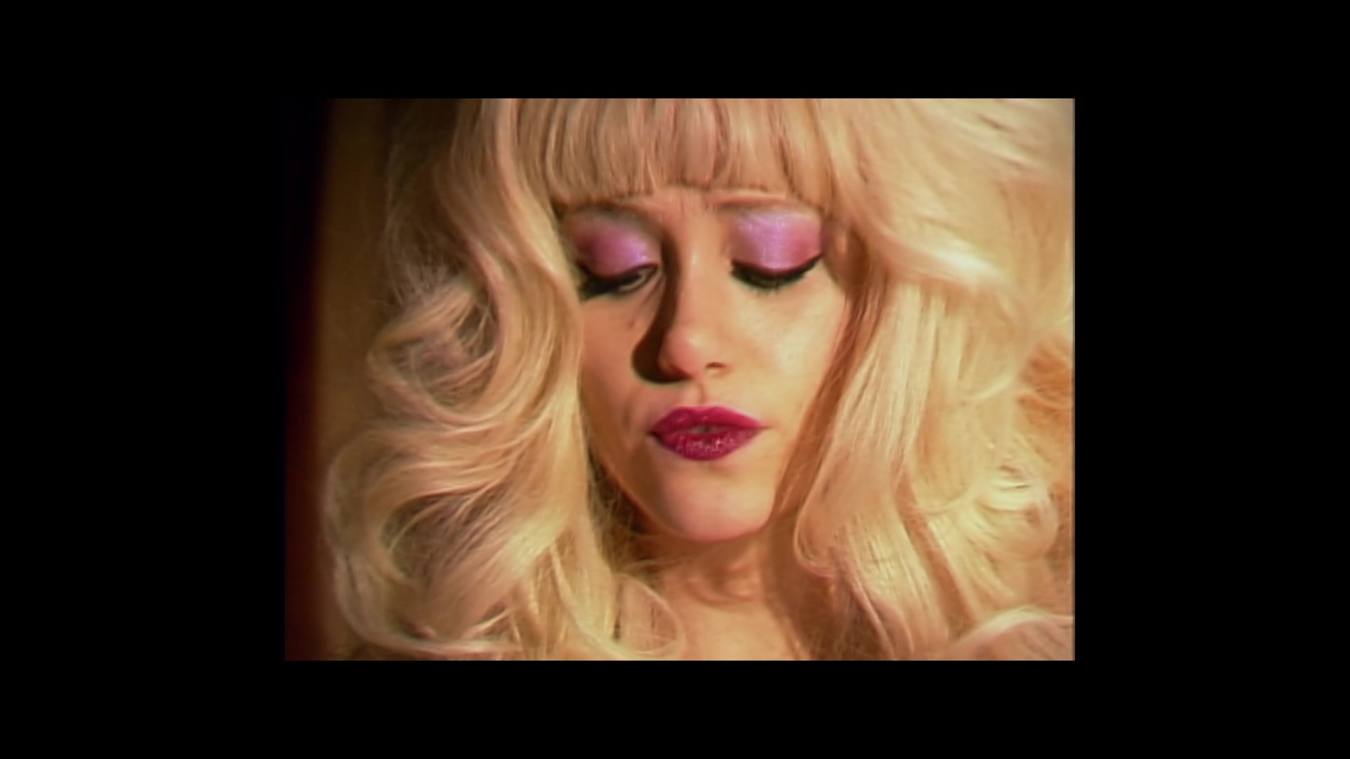 Angelyne_S01E02_Gods_and_Fairies_1080p_ERW_003270.jpg