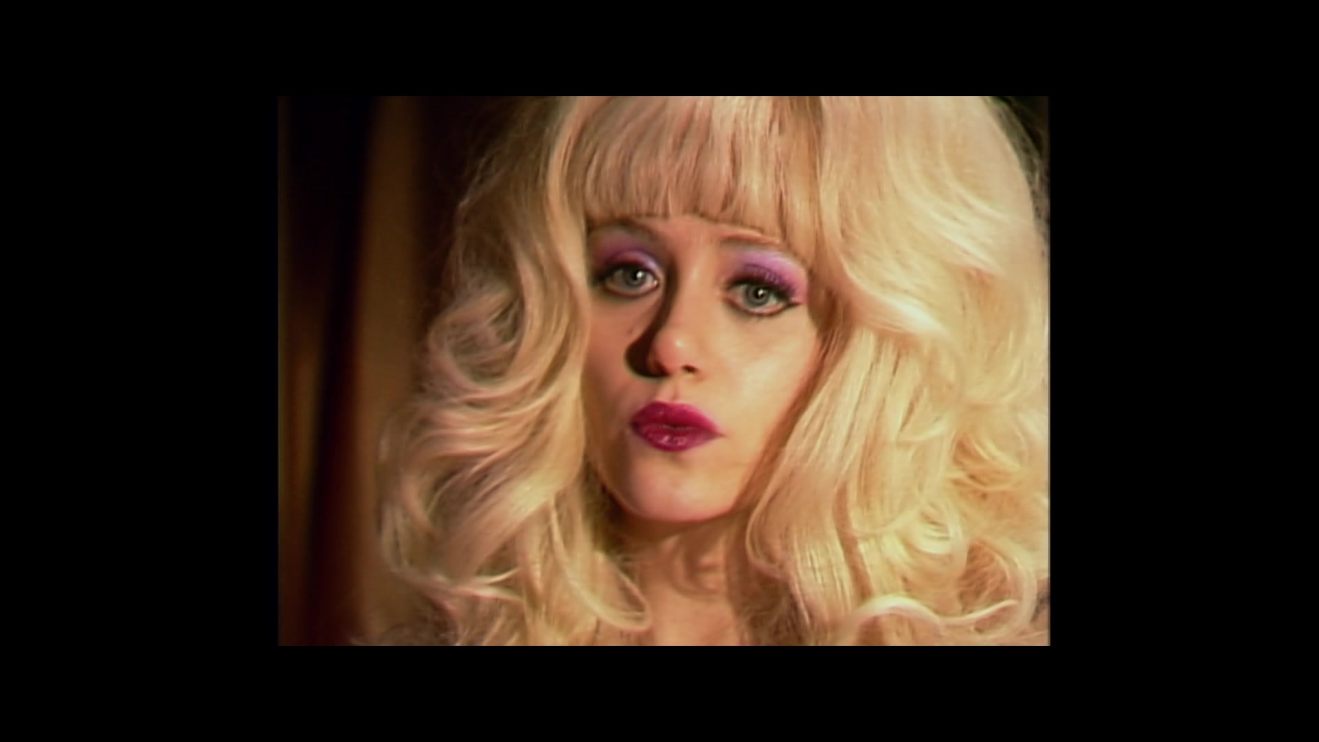 Angelyne_S01E02_Gods_and_Fairies_1080p_ERW_003283.jpg