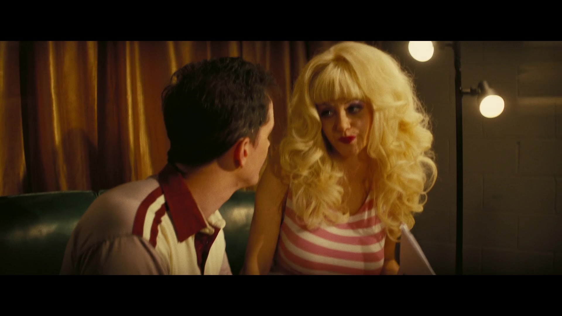 Angelyne_S01E02_Gods_and_Fairies_1080p_ERW_003360.jpg