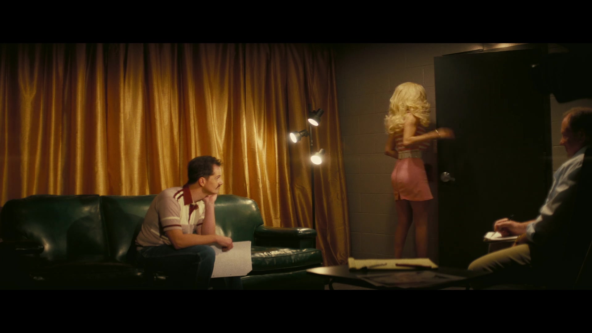 Angelyne_S01E02_Gods_and_Fairies_1080p_ERW_003392.jpg