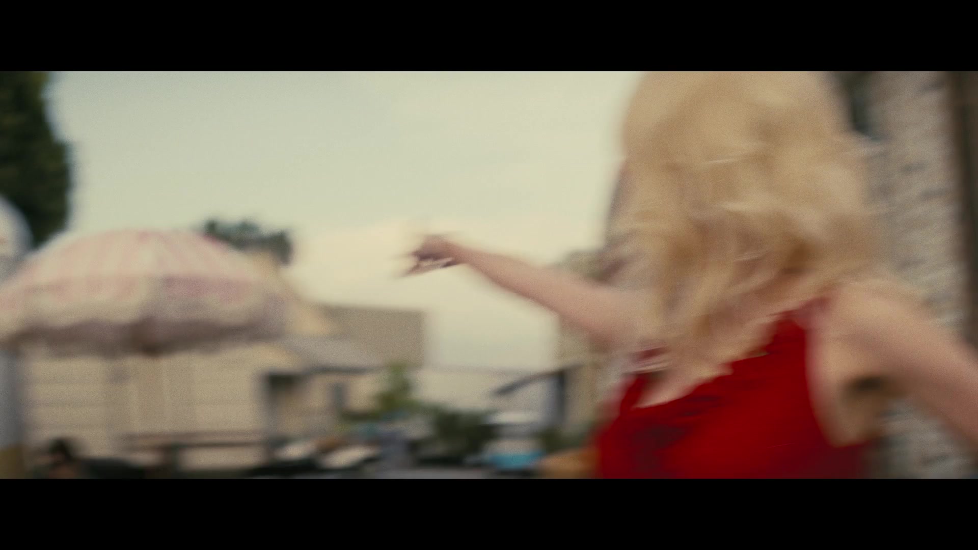 Angelyne_S01E02_Gods_and_Fairies_1080p_ERW_004346.jpg