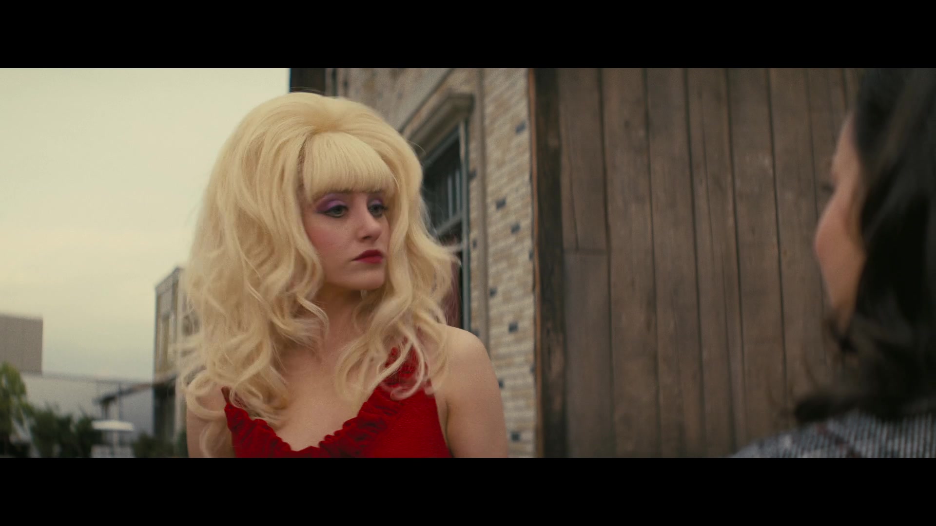 Angelyne_S01E02_Gods_and_Fairies_1080p_ERW_004458.jpg