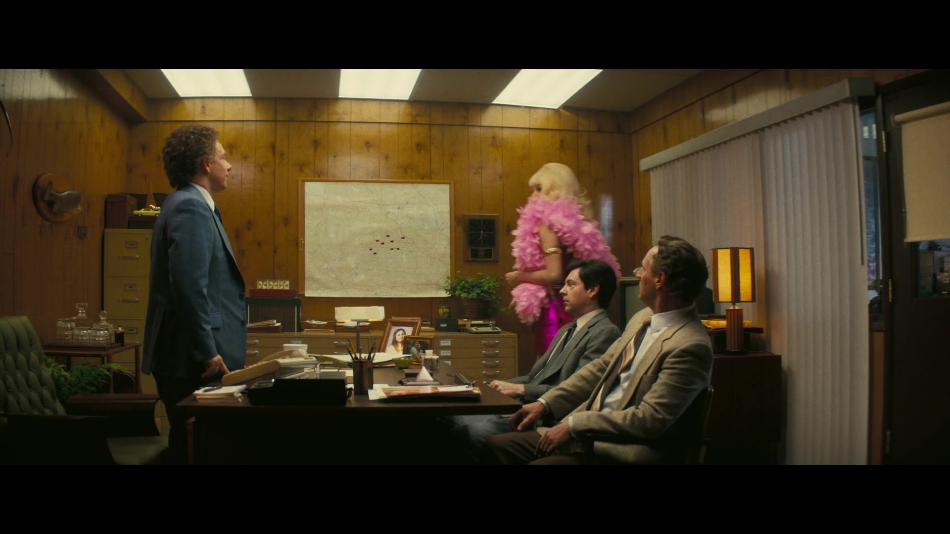 Angelyne_S01E02_Gods_and_Fairies_1080p_ERW_004683.jpg
