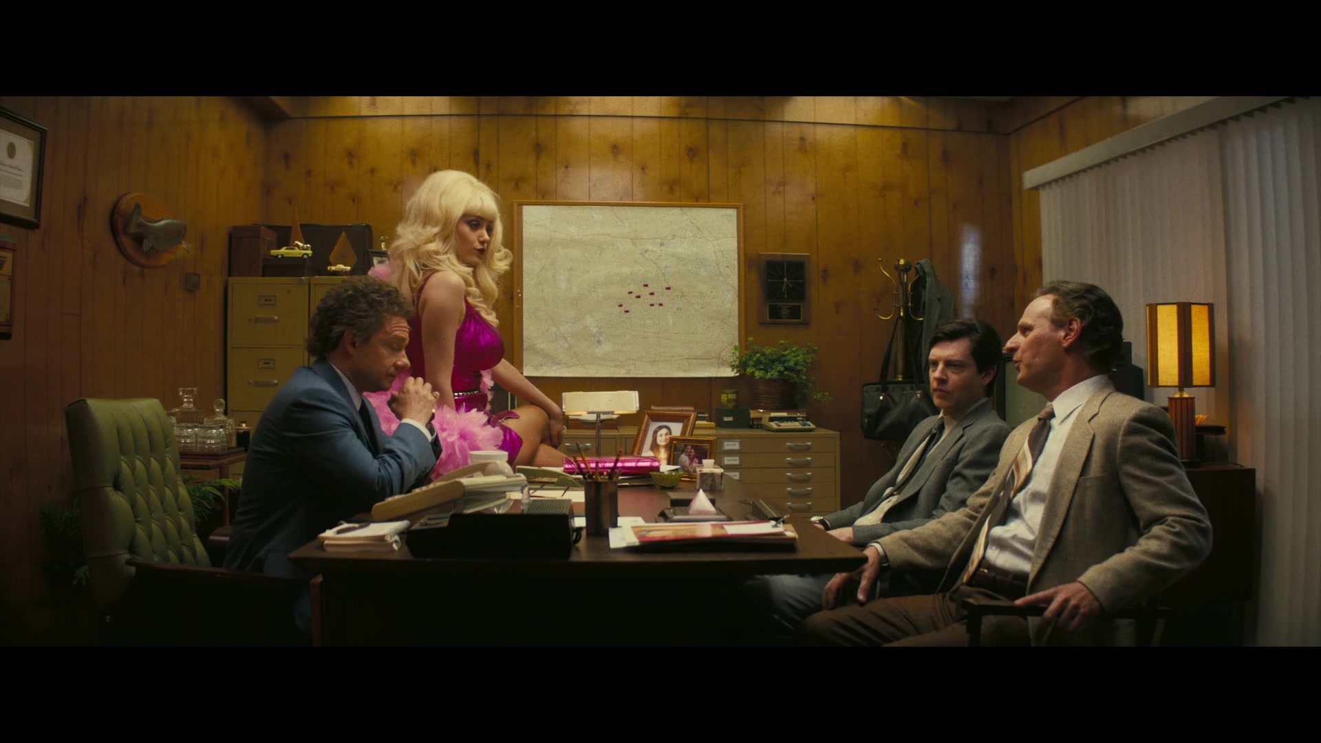 Angelyne_S01E02_Gods_and_Fairies_1080p_ERW_004904.jpg