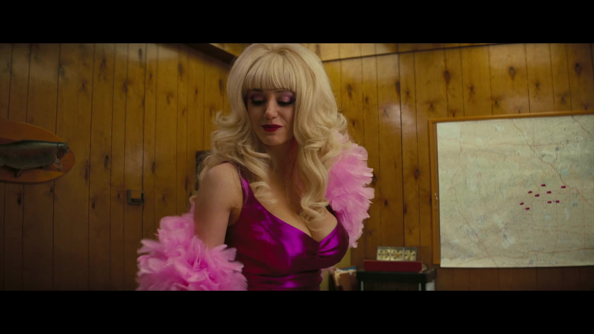 Angelyne_S01E02_Gods_and_Fairies_1080p_ERW_004970.jpg