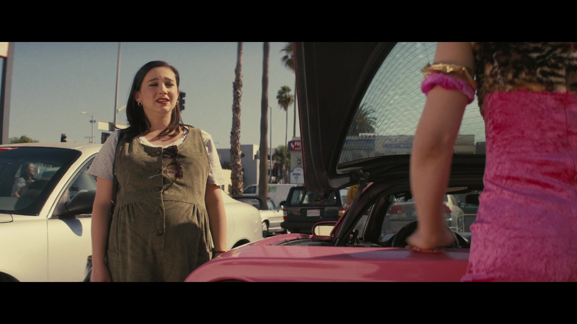 Angelyne_S01E02_Gods_and_Fairies_1080p_ERW_005239.jpg