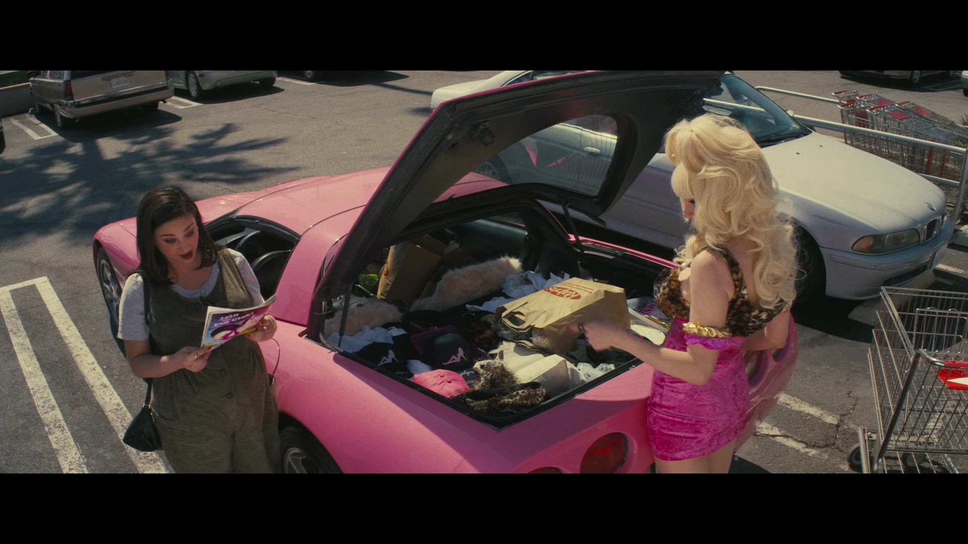 Angelyne_S01E02_Gods_and_Fairies_1080p_ERW_005276.jpg