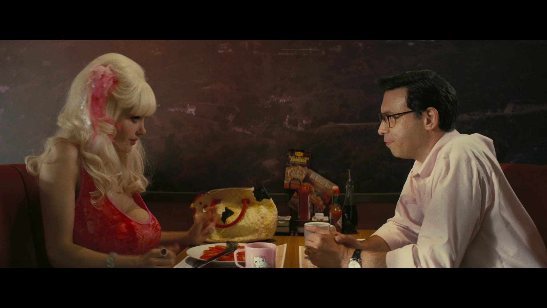 Angelyne_S01E02_Gods_and_Fairies_1080p_ERW_005776.jpg