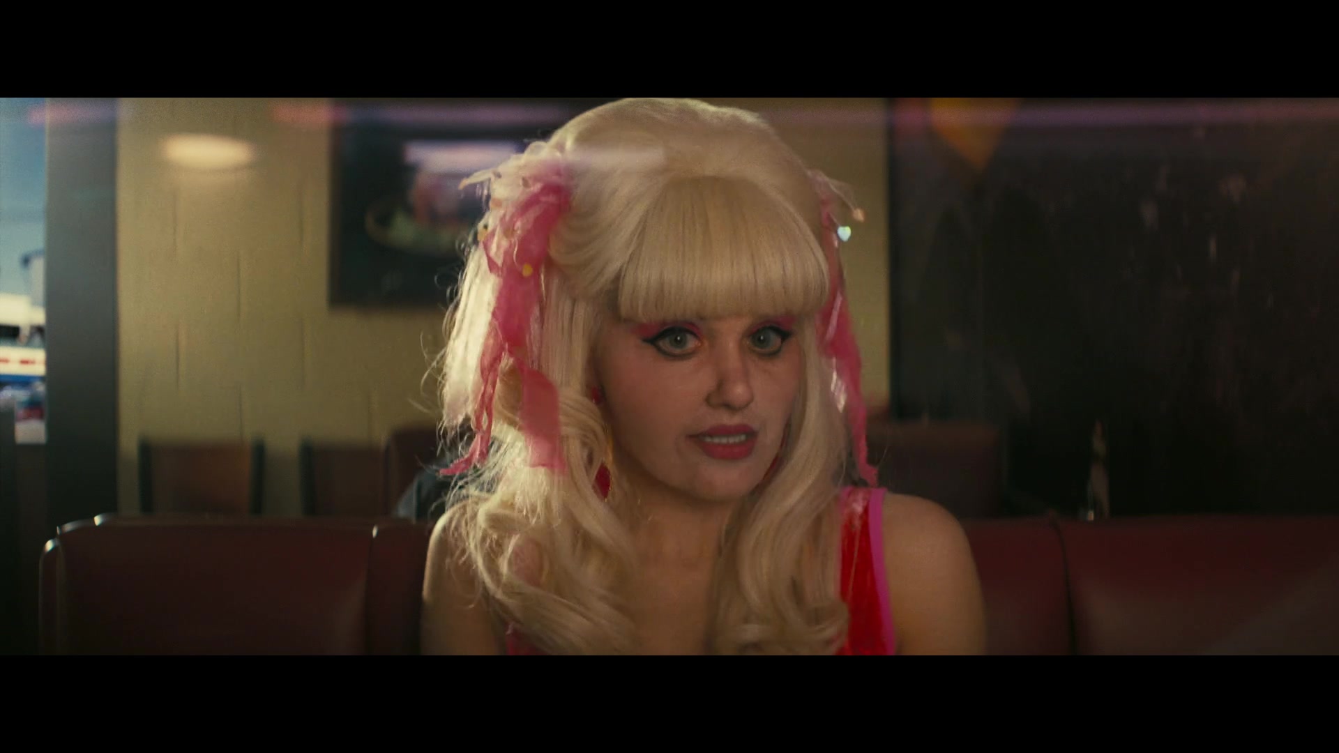 Angelyne_S01E02_Gods_and_Fairies_1080p_ERW_005780.jpg